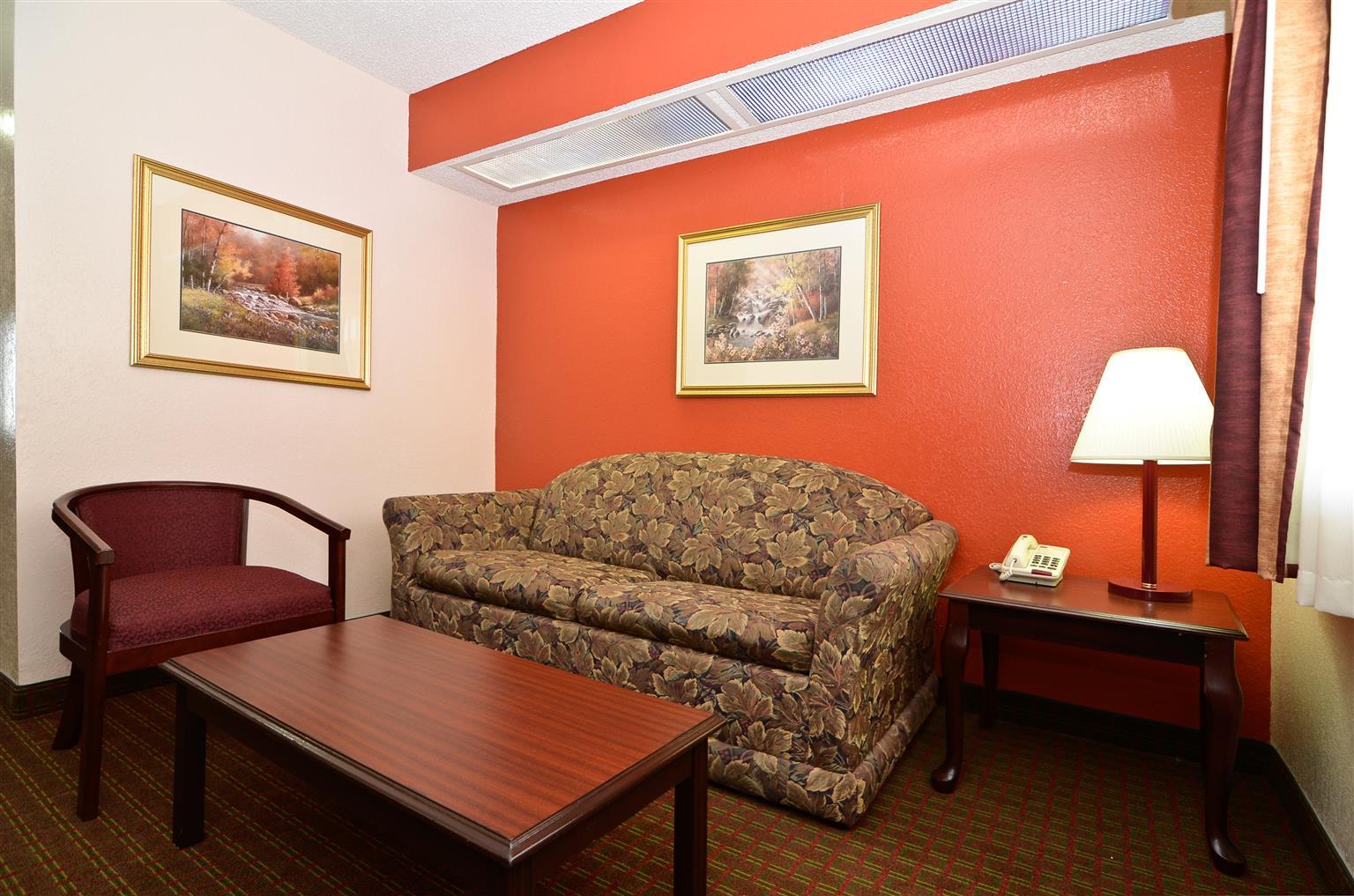 Red Roof Inn & Suites Jackson - Richland Værelse billede