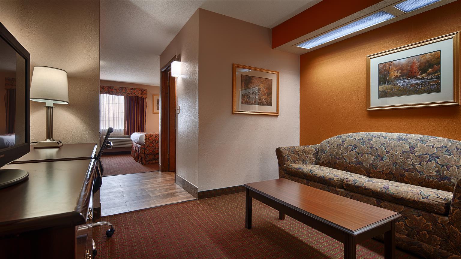 Red Roof Inn & Suites Jackson - Richland Eksteriør billede