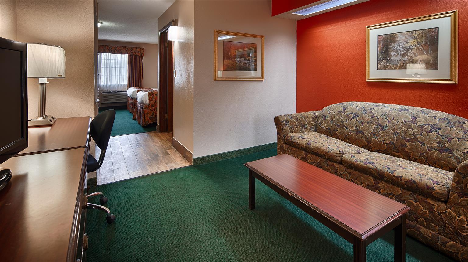 Red Roof Inn & Suites Jackson - Richland Eksteriør billede