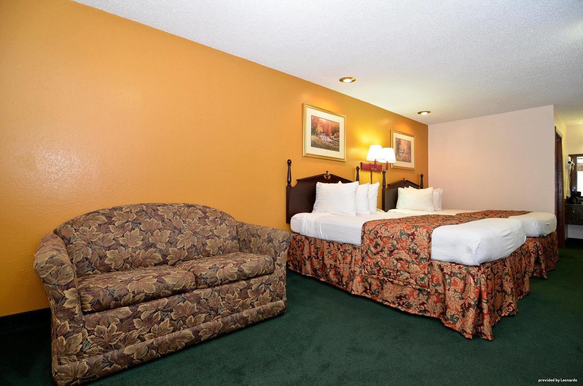 Red Roof Inn & Suites Jackson - Richland Eksteriør billede